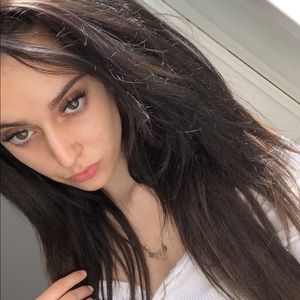 Meet your Posher, Dana